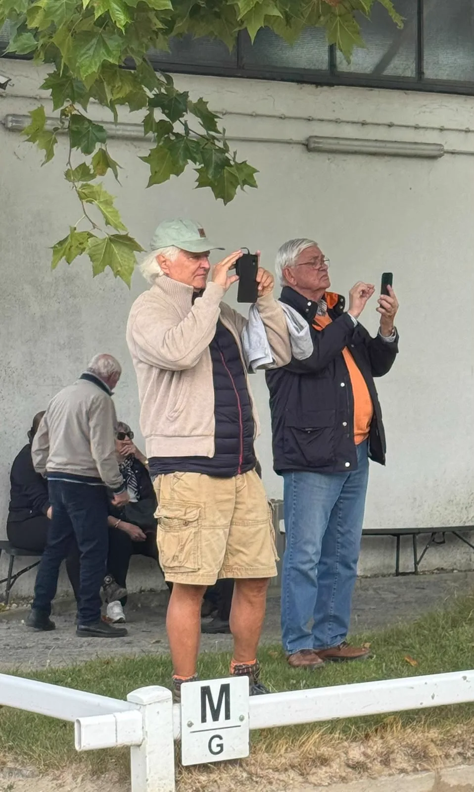 Reitsportzentrum Lichtenholz e. V. – Zuschauer am Dressurviereck